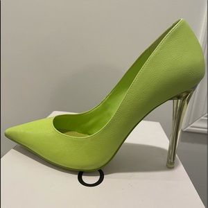 Aldo Nika Neón Green Heels/ size:6 / Worn once